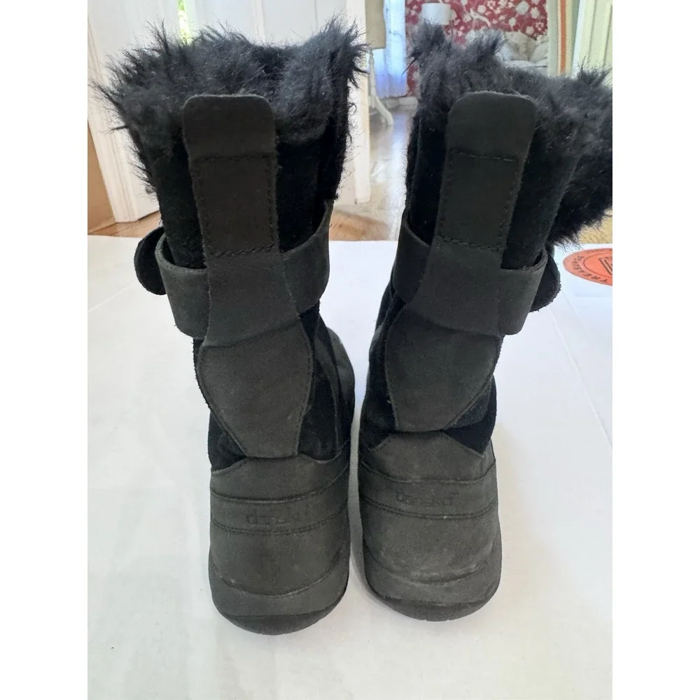 Vibram  Womens Black Winter Boots Size 39 With Faux Fur Leather Upper‎